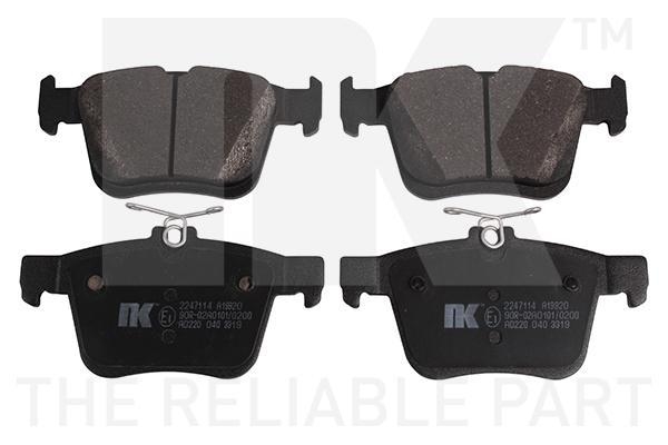 NK Bremsenset Bremsscheiben + Beläge Vorne + Hinten für Audi Seat Skoda VW