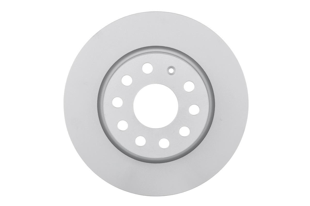 BOSCH BREMSSCHEIBEN + BELÄGE VORNE + HINTEN passend für VW GOLF 5 6 AUDI A3 LEON